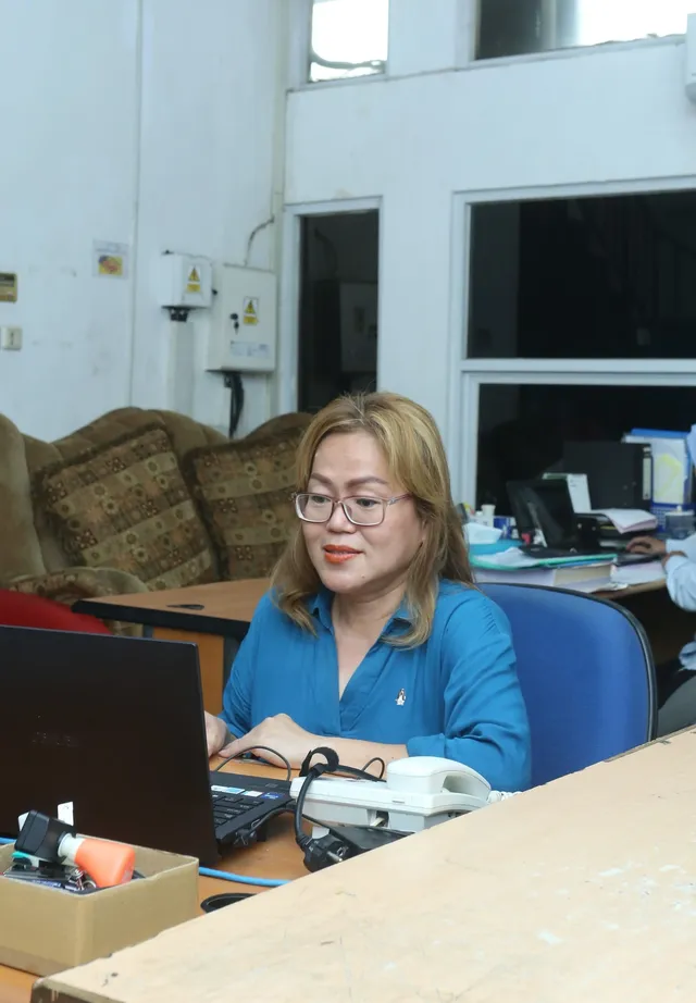 Portrait of Silvia Kowanda, Warehouse Manager